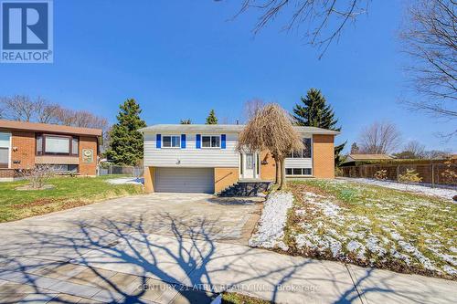 31 SIR CARADOC PLACE  Markham, ON L3P 2X5