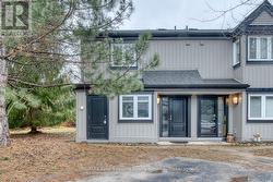1 - 5 HARBOUR STREET E Collingwood, ON L9Y 5C5