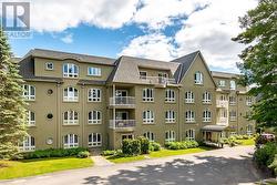 106 - 31 DAIRY LANE  Huntsville (Chaffey), ON P1H 2L7