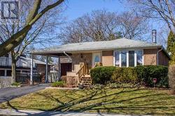 LOWER - 3 GLENTWORTH ROAD  Toronto, ON M2J 2E4