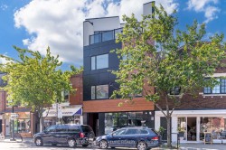 3-3039 Dundas Street W Toronto, ON M6P 1Z5