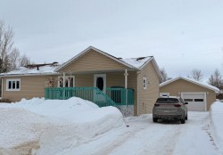 11 Rue Grenier  Notre-Dame-Du-Nord, QC J0Z 3B0