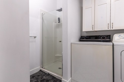 Salle de bains - 541 Route Vianney, Saint-Ferdinand, QC - Indoor Photo Showing Laundry Room