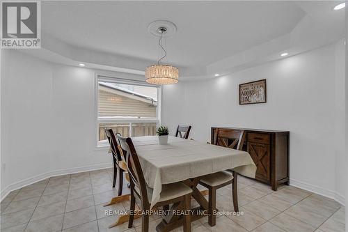 191 Hawkswood Trail, Hamilton, ON - Indoor Photo Showing Dining Room