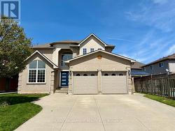 191 HAWKSWOOD TRAIL  Hamilton, ON L9B 2T1