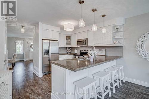 149 Carnwith Drive E, Whitby, ON - Indoor Photo Showing Kitchen With Double Sink With Upgraded Kitchen