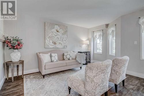 149 Carnwith Drive E, Whitby, ON - Indoor Photo Showing Living Room