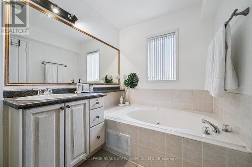 Primary 4 pc Ensuite Bath - 1888 Stevington Crescent, Mississauga, ON - Indoor Photo Showing Bathroom