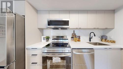 223 - 370 Highway 7 E, Richmond Hill, ON - Indoor Photo Showing Kitchen With Stainless Steel Kitchen With Upgraded Kitchen