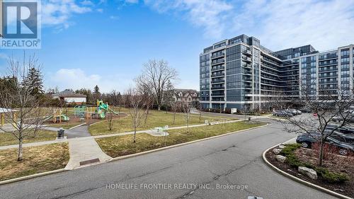 223 - 370 Highway 7 E, Richmond Hill, ON - Outdoor