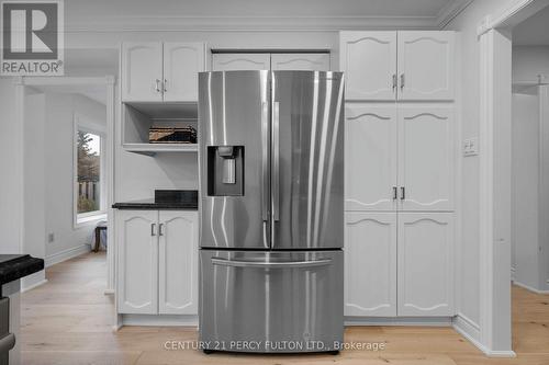 5393 Glen Erin Drive, Mississauga, ON - Indoor Photo Showing Other Room