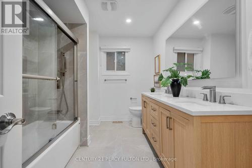 5393 Glen Erin Drive, Mississauga, ON - Indoor Photo Showing Bathroom