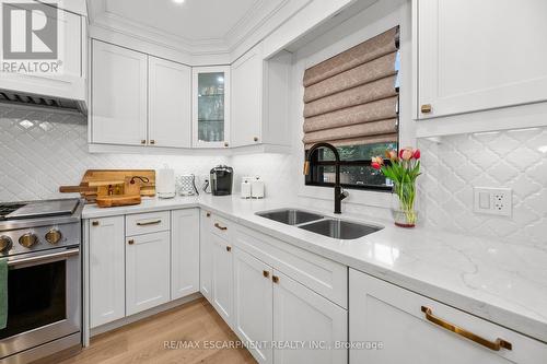 1390 Halifax Place, Burlington, ON - Indoor Photo Showing Kitchen With Double Sink