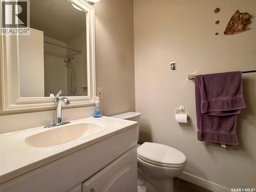 518 Upland Drive, Regina, SK - Indoor Photo Showing Bathroom
