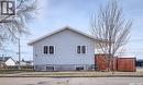 304 2Nd Avenue E, Biggar, SK  - Outdoor 