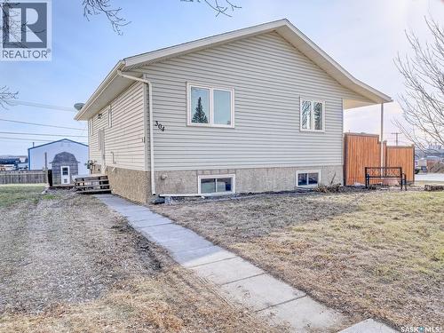 304 2Nd Avenue E, Biggar, SK - Outdoor With Exterior