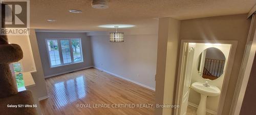 876 SCOLLARD COURT  Mississauga, ON L5V 2R5