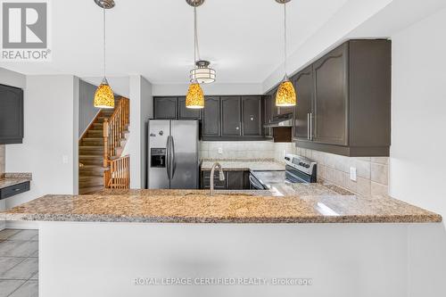 876 Scollard Court, Mississauga, ON - Indoor Photo Showing Kitchen With Upgraded Kitchen