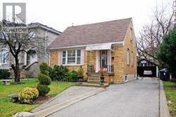 147 PEMBERTON AVENUE  Toronto, ON M2M 1Y6
