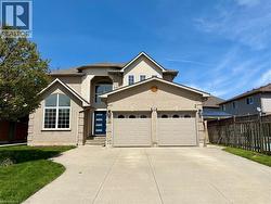 191 HAWKSWOOD Trail  Hamilton, ON L9B 2T1