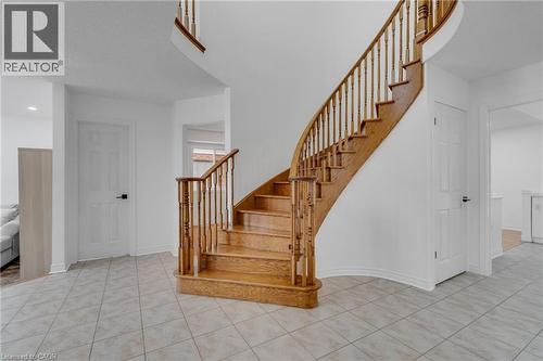 191 Hawkswood Trail, Hamilton, ON - Indoor Photo Showing Other Room