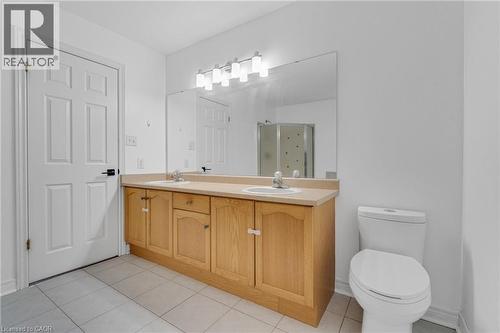 191 Hawkswood Trail, Hamilton, ON - Indoor Photo Showing Bathroom