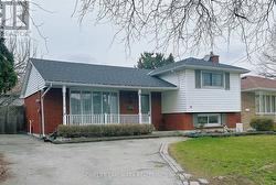 14 LORRAINE DRIVE Hamilton, ON L8T 3R7