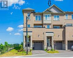 167 HARDING PARK STREET Newmarket, ON L3Y 0E3