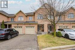 41 LACEBARK COURT Brampton, ON L6R 3M7