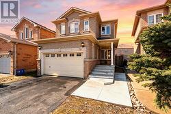 78 SUNRIDGE STREET Richmond Hill, ON L4E 3Z3