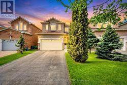 78 SUNRIDGE STREET Richmond Hill, ON L4E 3Z3