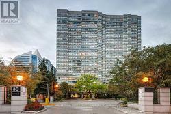 714 - 30 GREENFIELD AVENUE  Toronto, ON M2N 6N3