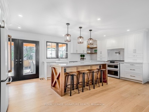 5502 Eaton Avenue, Burlington, ON - Indoor