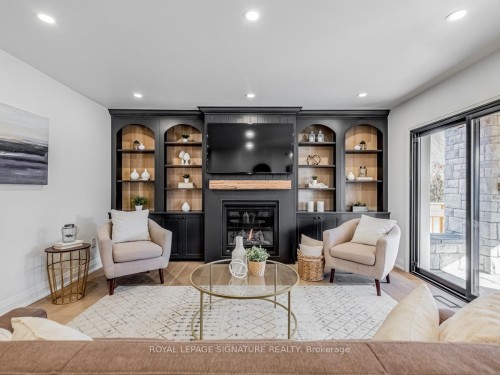 5502 Eaton Avenue, Burlington, ON - Indoor Photo Showing Living Room With Fireplace