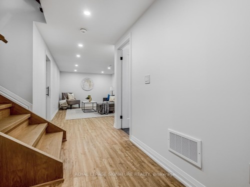 5502 Eaton Avenue, Burlington, ON - Indoor Photo Showing Other Room