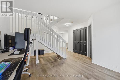 1 - 1399 Commissioners Road W, London South (South B), ON - Indoor