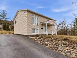 3 Inglewood Avenue Kentville, NS B4N 1V4