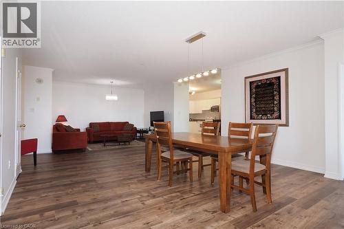 255 Keats Way Unit# 701, Waterloo, ON - Indoor Photo Showing Dining Room