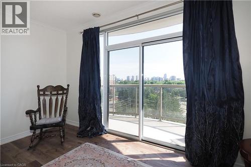 255 Keats Way Unit# 701, Waterloo, ON - Indoor