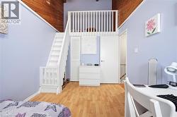 3rd bedroom with loft - 