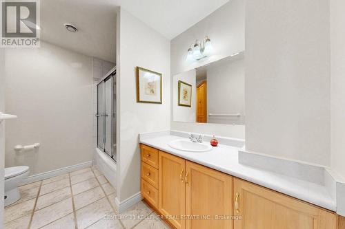 6251 Atherly Crescent, Mississauga, ON - Indoor Photo Showing Bathroom