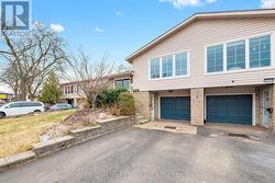 6251 ATHERLY CRESCENT  Mississauga, ON L5N 2J1