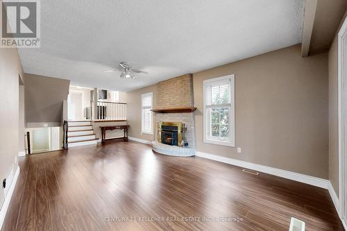 6251 Atherly Crescent, Mississauga, ON - Indoor Photo Showing Living Room With Fireplace