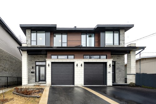 4810 Rue Redmond  Longueuil (Saint-Hubert), QC J3Y 2C2