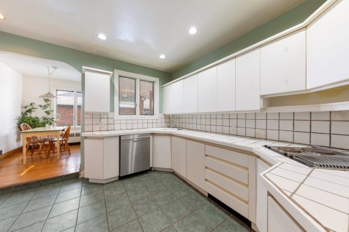 Cuisine - 145 Av. De Stanley, Saint-Lambert, QC - Indoor Photo Showing Kitchen