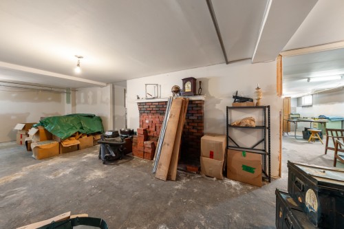 Rangement - 145 Av. De Stanley, Saint-Lambert, QC - Indoor