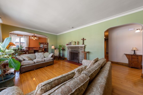 Salon - 145 Av. De Stanley, Saint-Lambert, QC - Indoor Photo Showing Living Room With Fireplace