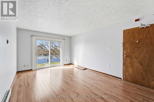 23 Saint Andrews Avenue, Welland (Lincoln/Crowland), ON - Indoor Photo Showing Other Room