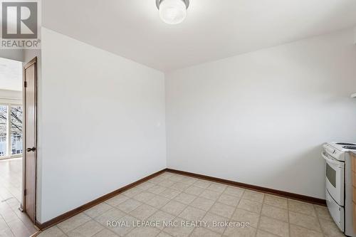23 Saint Andrews Avenue, Welland (Lincoln/Crowland), ON - Indoor