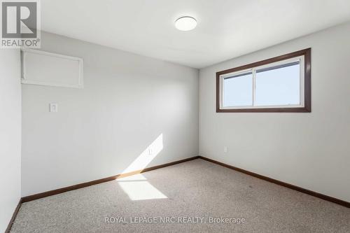 23 Saint Andrews Avenue, Welland (Lincoln/Crowland), ON - Indoor Photo Showing Other Room